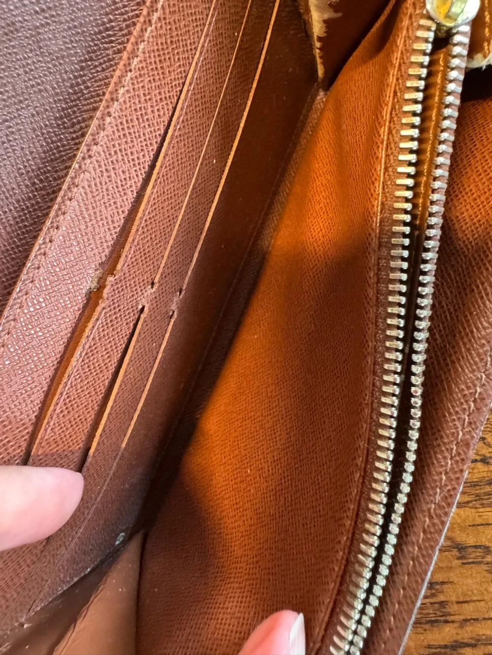 Louis Vuitton Vintage Monogram Sarah Long Wallet w/COA